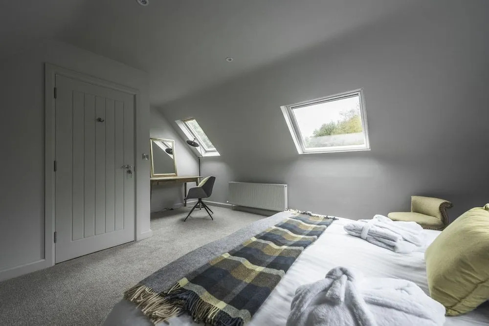 Elements Lodges
