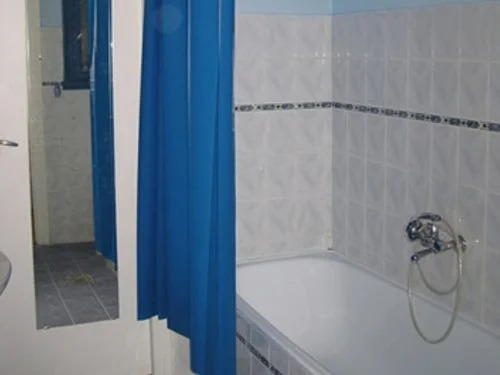 Anadin Female Hostel (хостел для женщин)