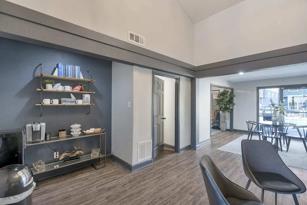 Lovely Midland Getaway With Fitness Center