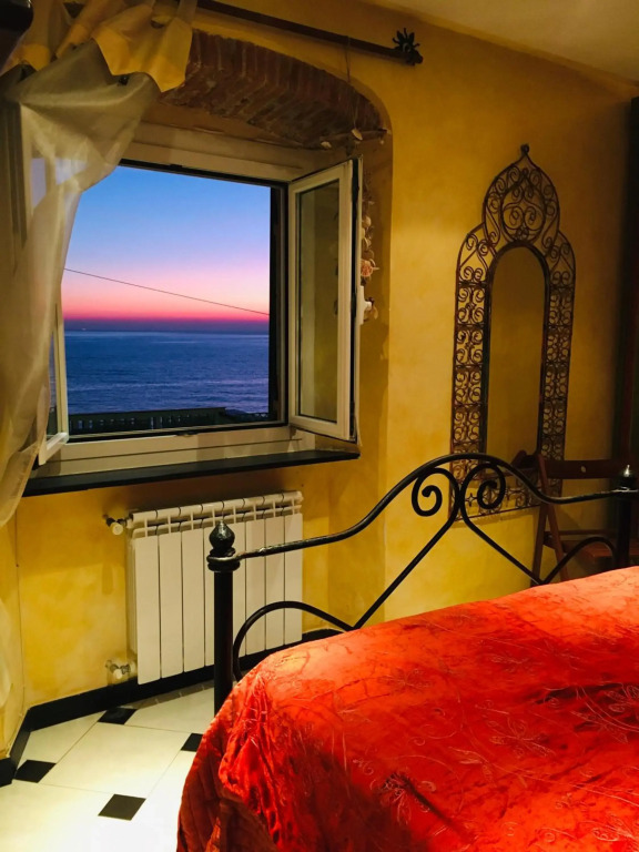 Romantic Sea View Flat in Genova Nervi