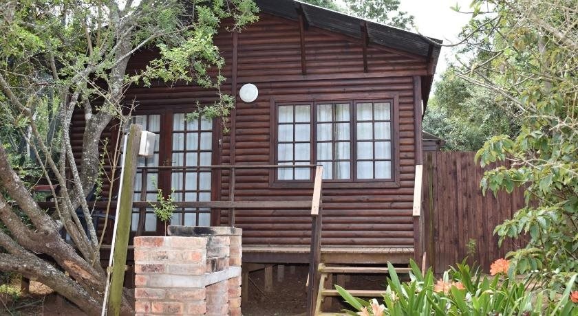 Woodlands Cottages & Camping