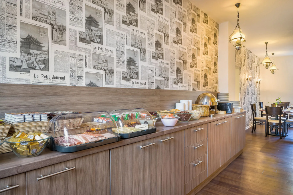 Signature Hotel Astoria