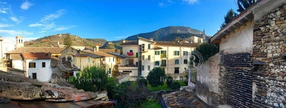Rebecca s Spoleto Collection - Borgo I