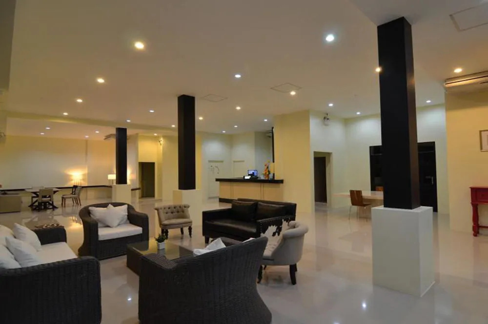 Issara Na Nakhon Living Hotel