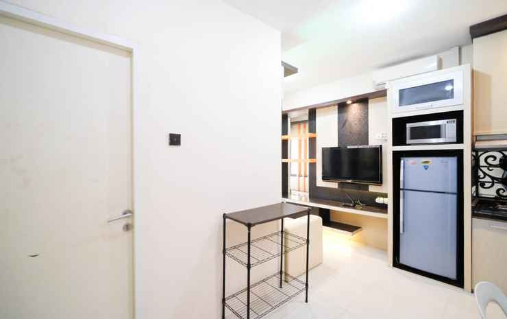 Homey and Best Location 2BR at Twin Tower Apartment By Travelio