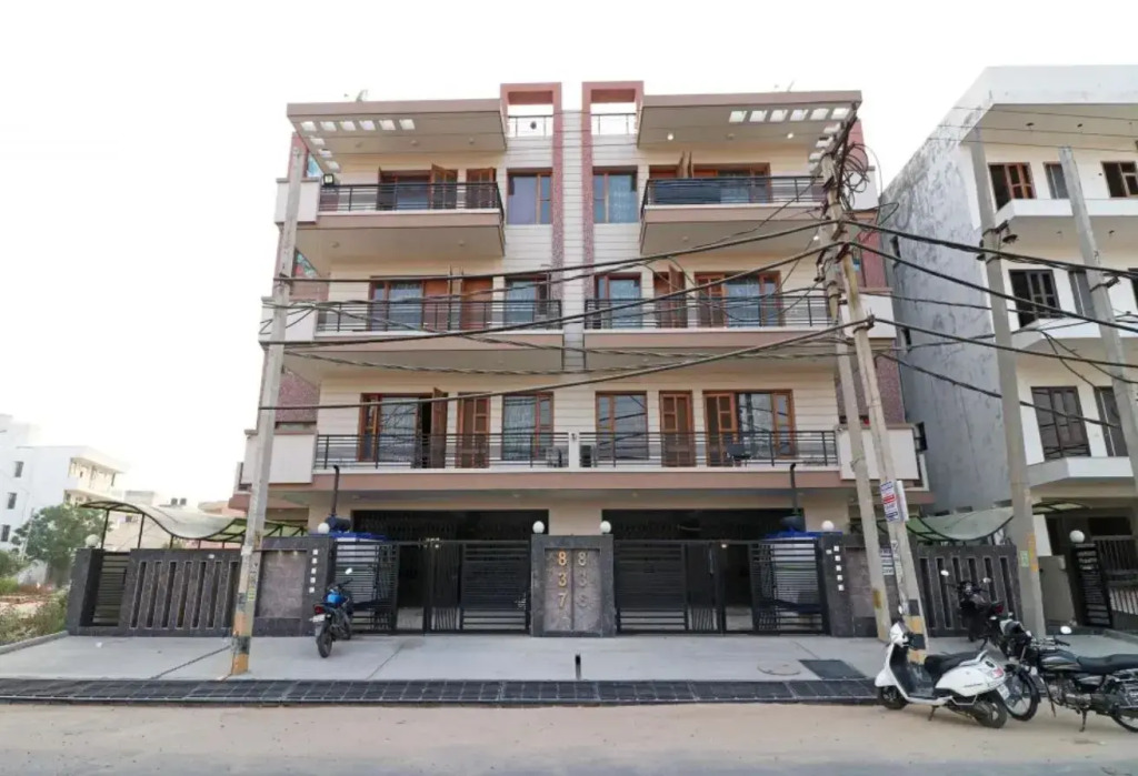 Alarians Residency