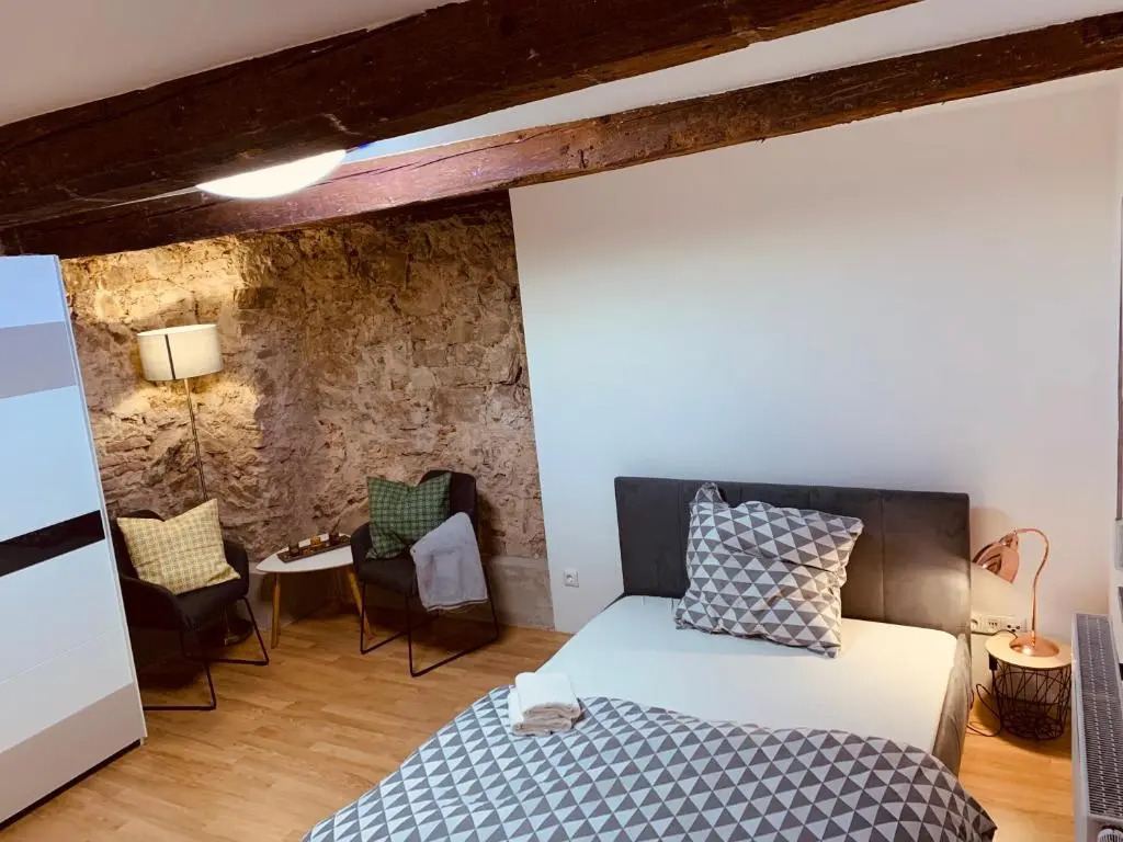 Felix Living 1, Modernes Apartment Fur 2 Personen, Innenstadt, Smart Tv, Parkplatz