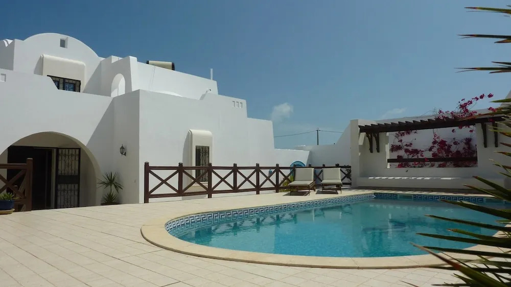 House With 3 Bedrooms in Houmt Souk, With Wonderful sea View, Private