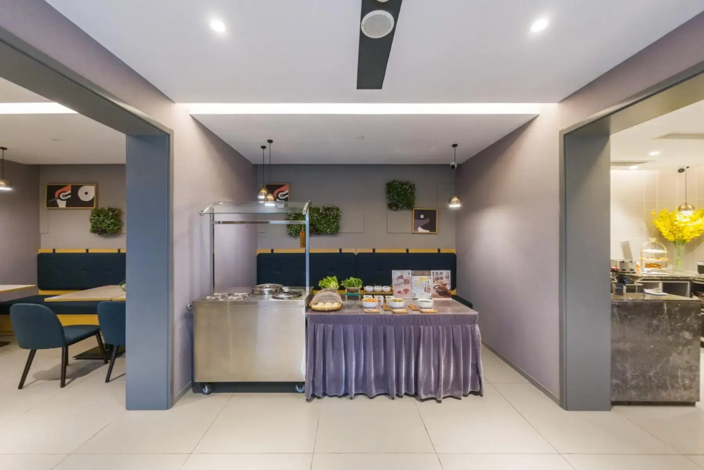 Motel 168 Shanghai Qi Bao