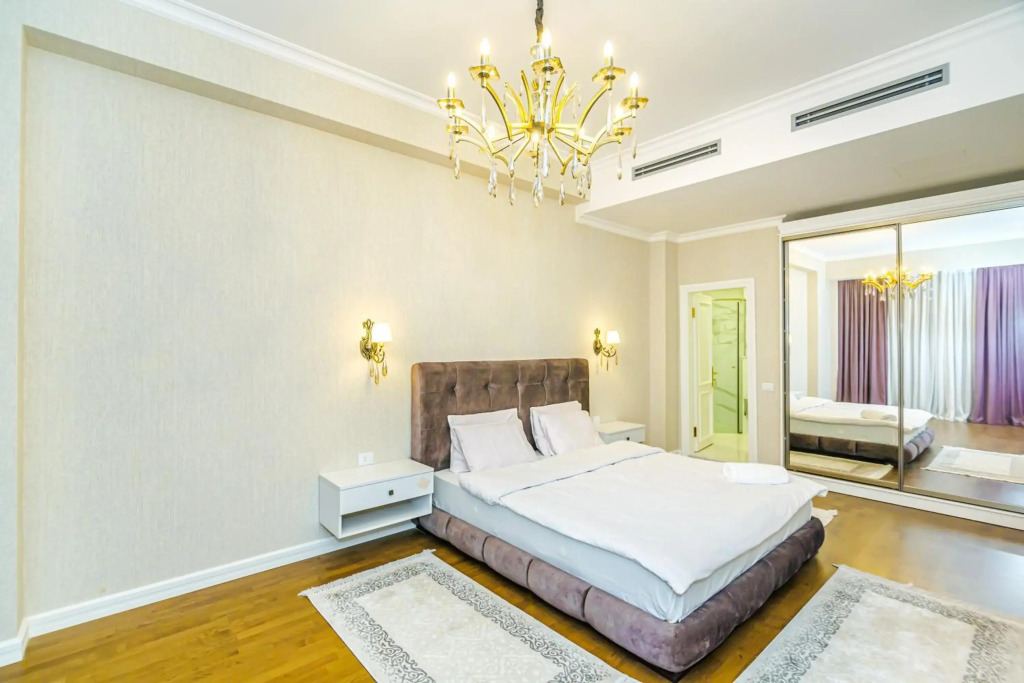 VIP Apartment in Buta palace 703