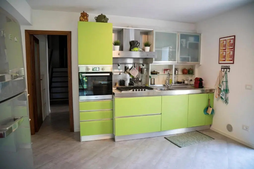 N228 - Numana, quadrilocale ristrutturato con giardino