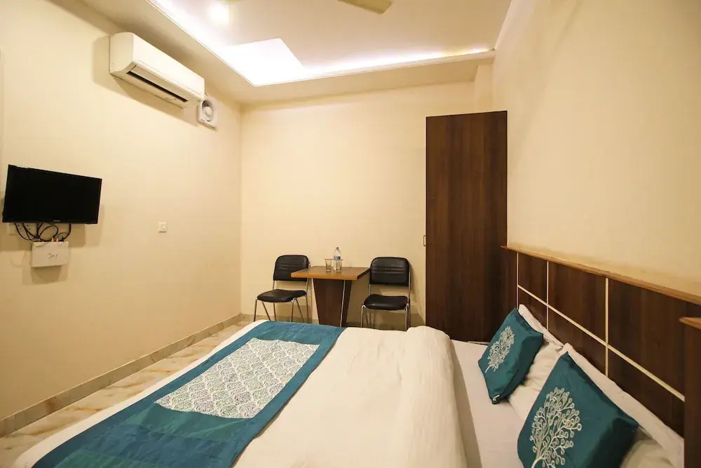 OYO 7209 Hotel Rama Palace