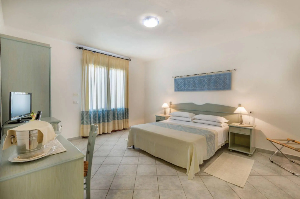 Hotel Biderrosa