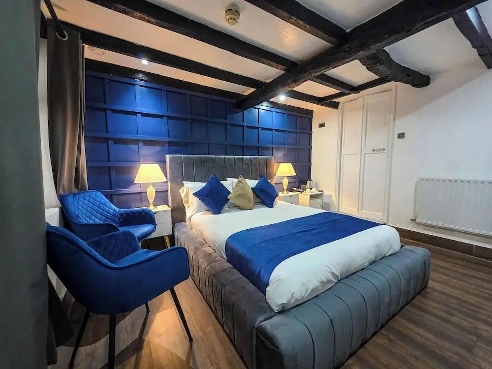 The Courtyard Lodge