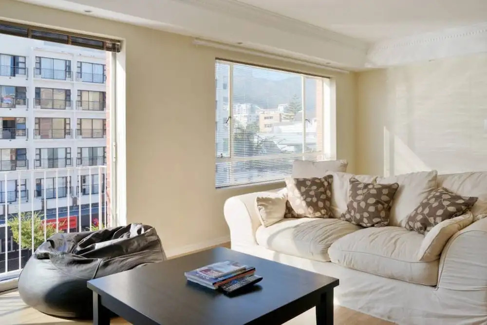 2 Bedroom Sea Point Apartment