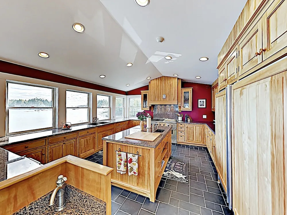 New Listing! Bayfront Getaway W/ Stunning Views 4 Bedroom Home