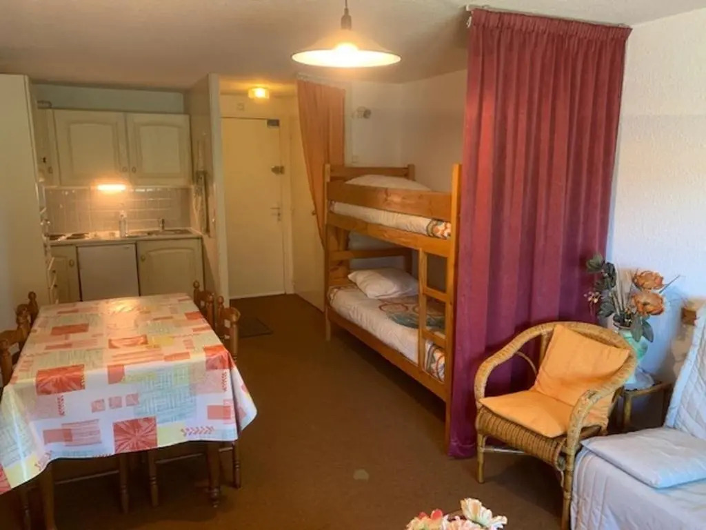 Appartement Mont-Dore, 2 pièces, 6 personnes - FR-1-415-115