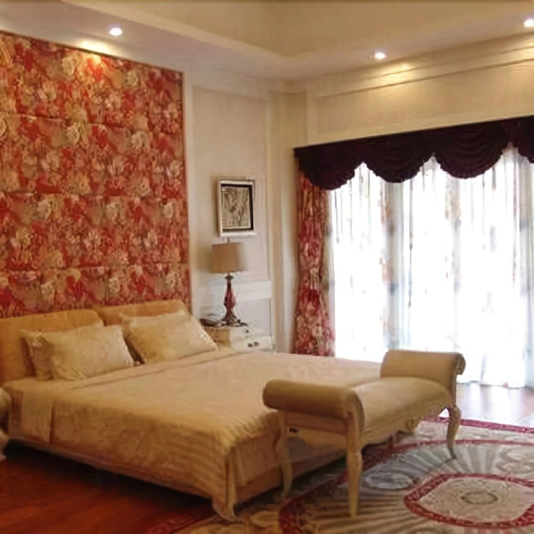 New Sun International Hotel