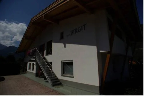 Apart Birgit