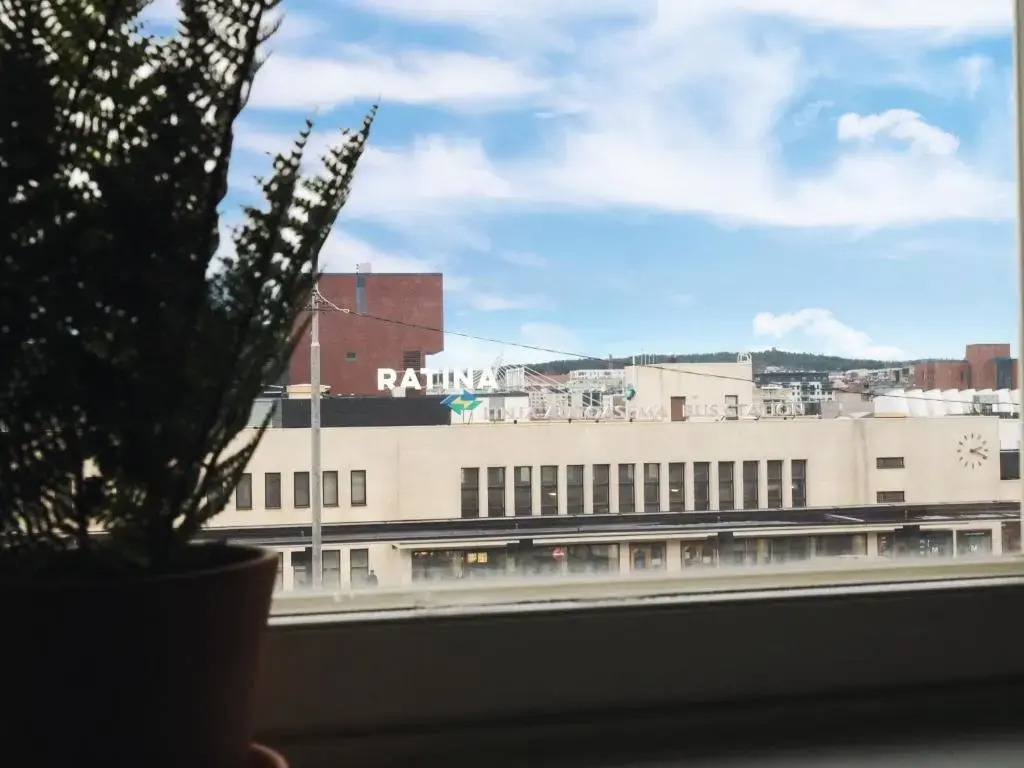 2ndhomes Tampere "Hatanpää" Apartment - Newly Renovated Downtown Apt in a Historic Building
