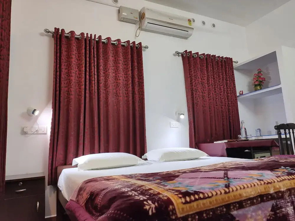 Kuttickattil Gardens Homestay