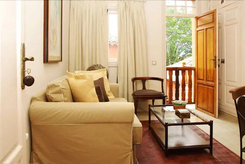 Casa Laurel