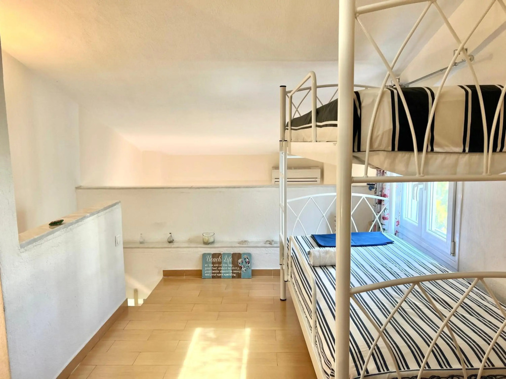 Studio Nikiti Beach