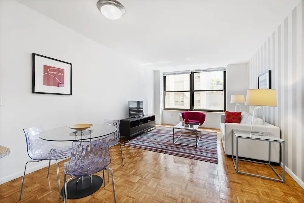 Furnished Quarters at Grove Pointe