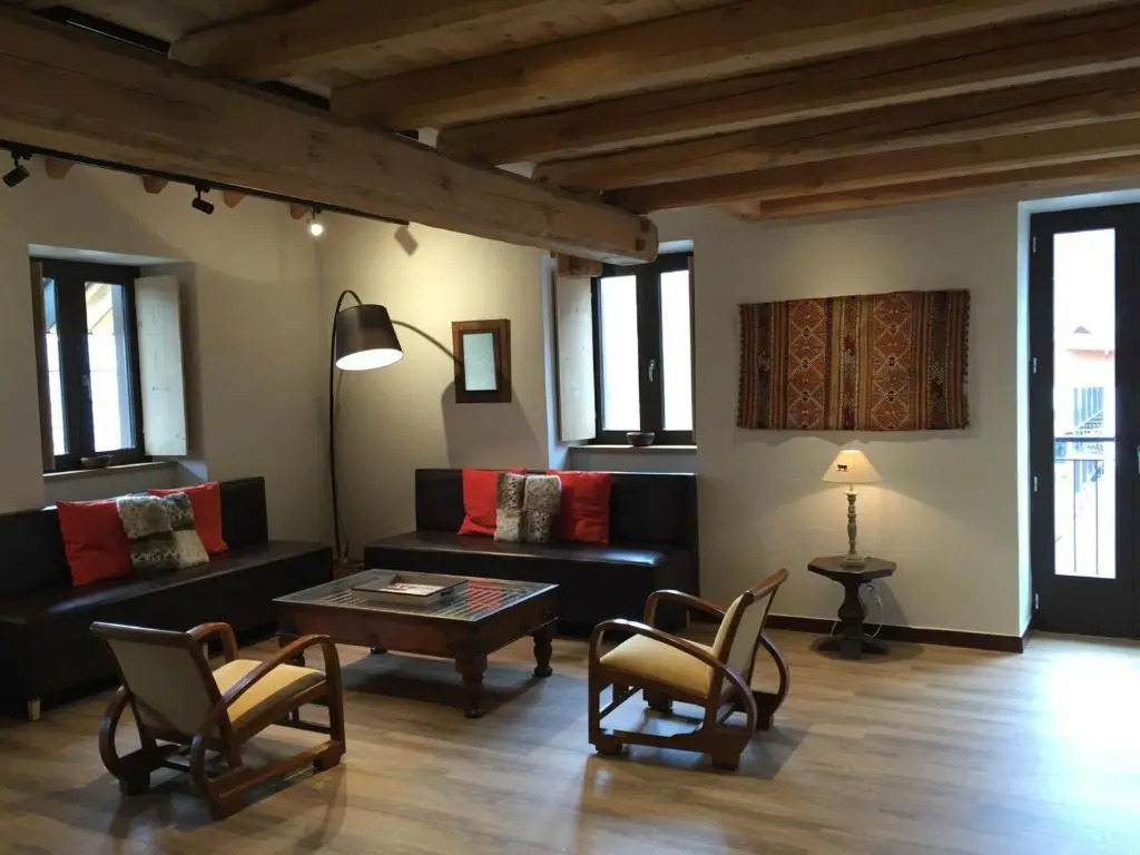 Duplex 5 pièces pour 10 pers, animaux admis, balcon, parking - FR-1-263-364