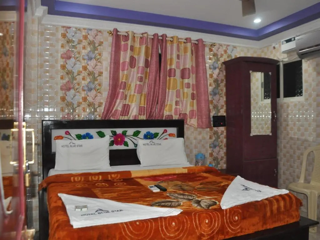 Hotel Blue Star