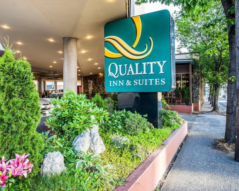 Quality Inn & Suites Hotel Seattle Center