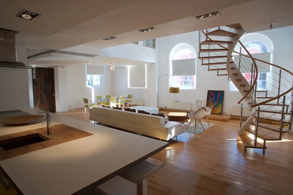 Modern Home In Greenwhich