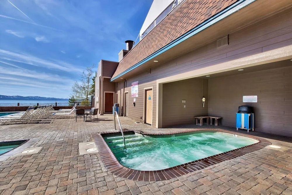 Newly Remodeled 2 Bedroom Townhome With Loft Townhouse by RedAwning