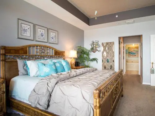 Harborview Grande 803