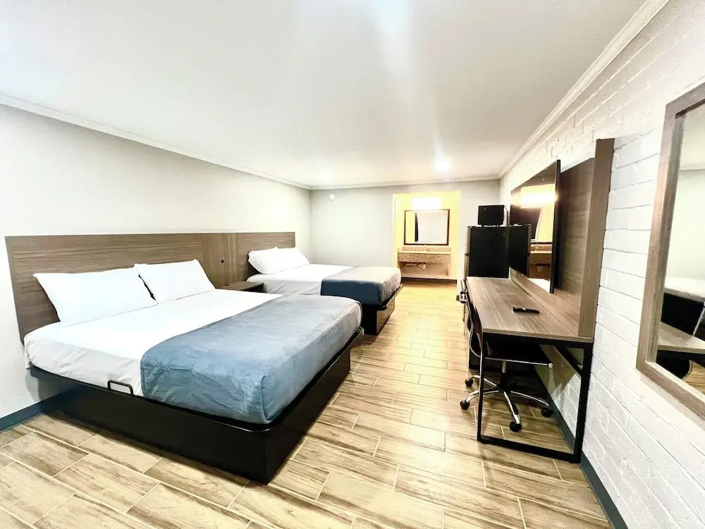 Economy Suites Extended Stay