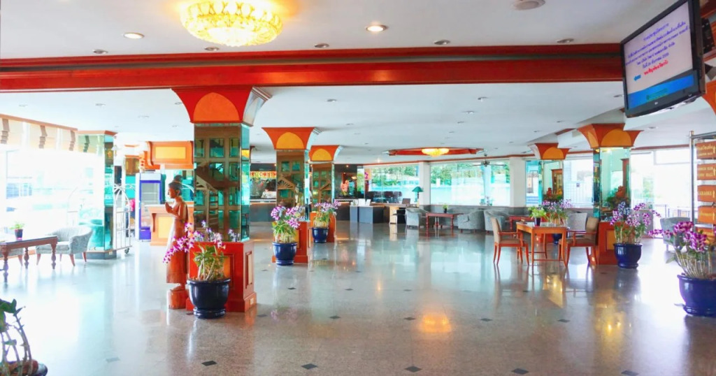 Viang Tak Riverside Hotel