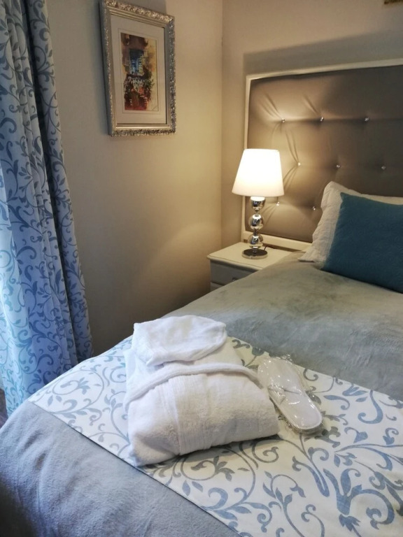 Village Knights Accommodation