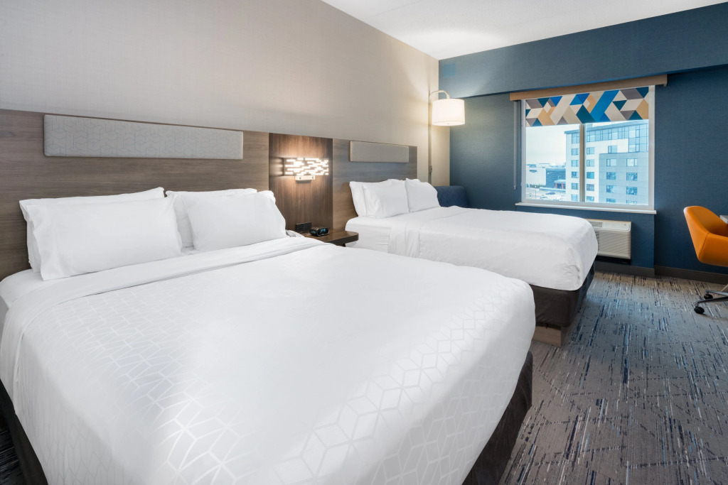 Holiday Inn Express & Suites Vaughan-Southwest by IHG