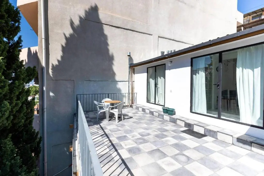 Wehost Apartment With Huge Terrace