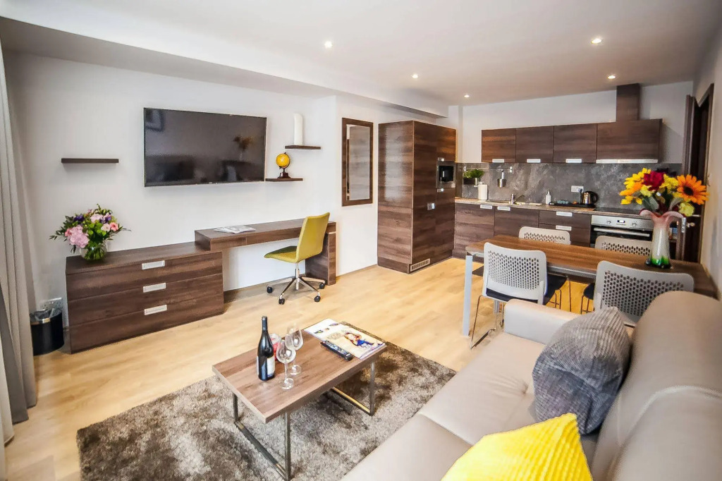 Hampton Suites Serviced Apartments