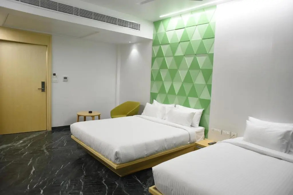 RATHNA RESIDENCY - Near US CONSULATE