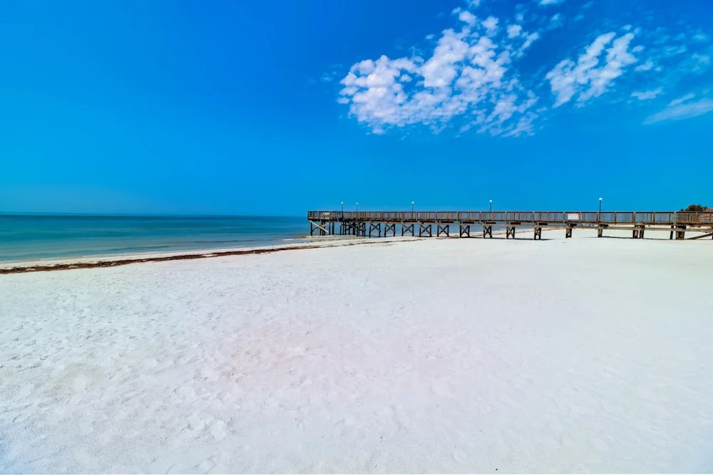 New Listing! Beachfront Perch W/ Pool & Balcony 2 Bedroom Condo