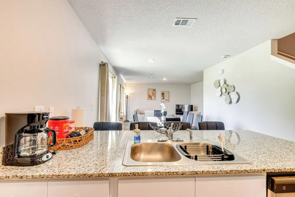 Sunny Palm Coast Home: 10 Mi To Flagler Beach!