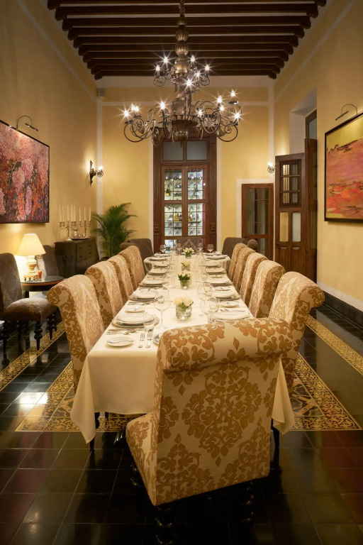 Casa Lecanda Boutique Hotel