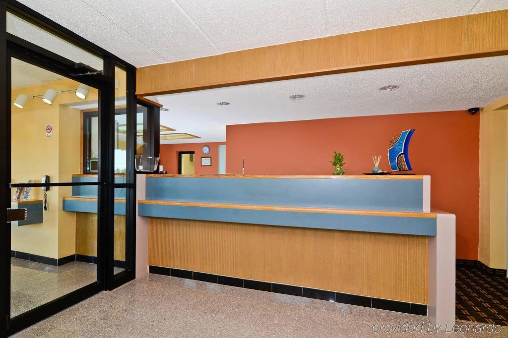 Fair View Inn & Suites