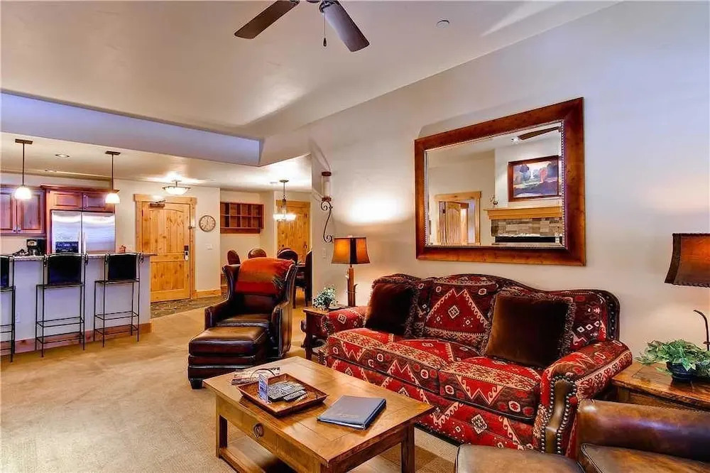 6109 Bear Lodge, Trappeur's Crossing Apartment 3