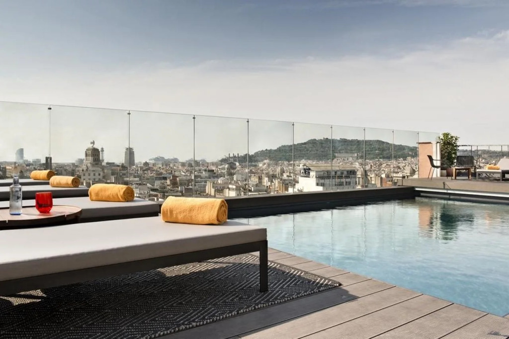 Отель NH Collection Barcelona Gran Calderón