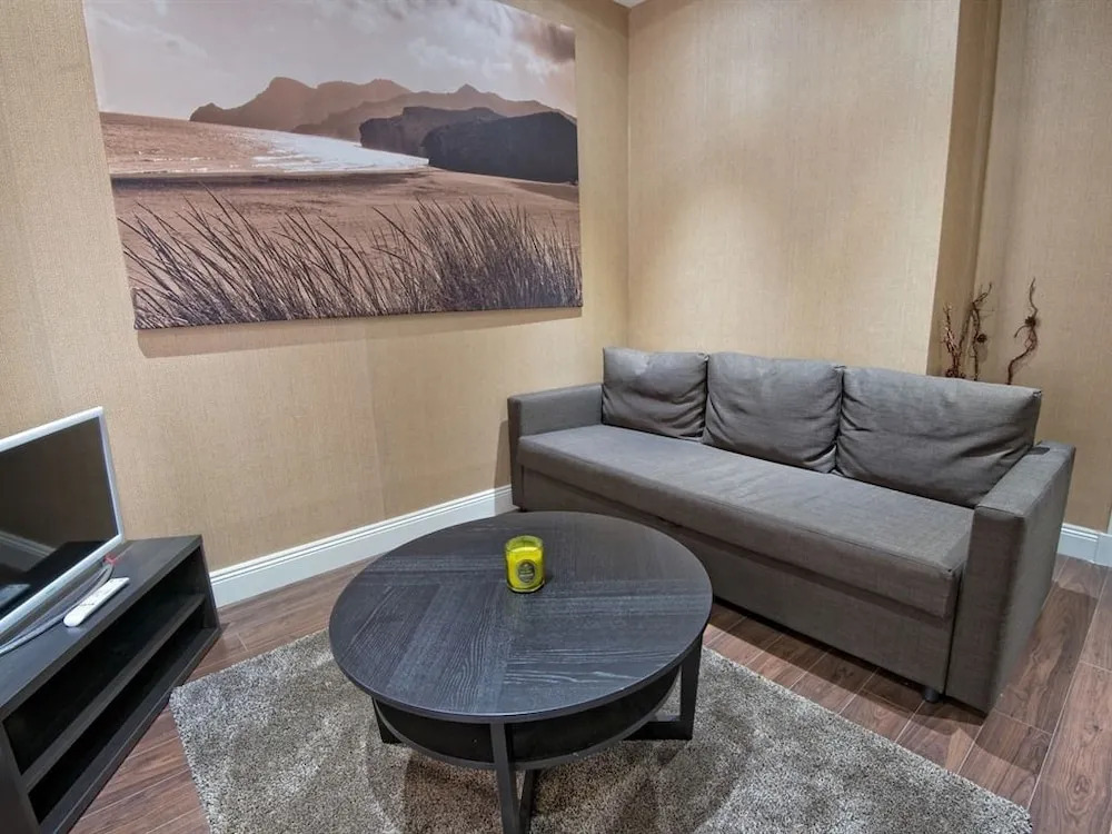 Callender Apartments