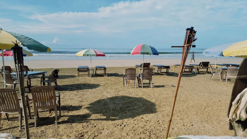Jani Beach Reasort and Surf Camp