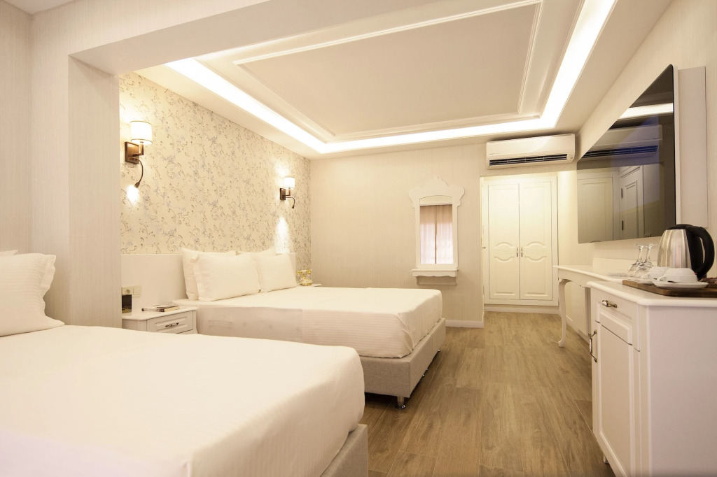 Assos Longevity Hotel